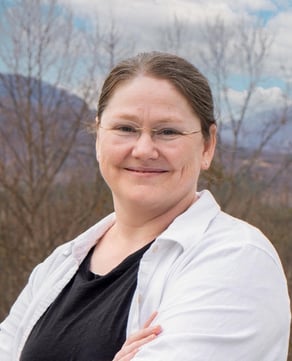 Mandy Troyer / Accountant