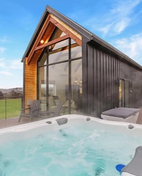 Blue Ridge Mini Lux Retreat 1