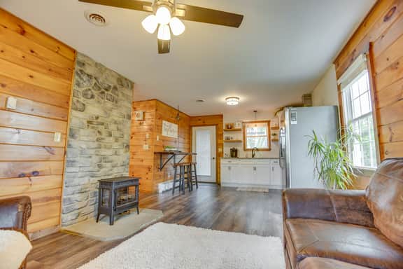Creekside Cottage