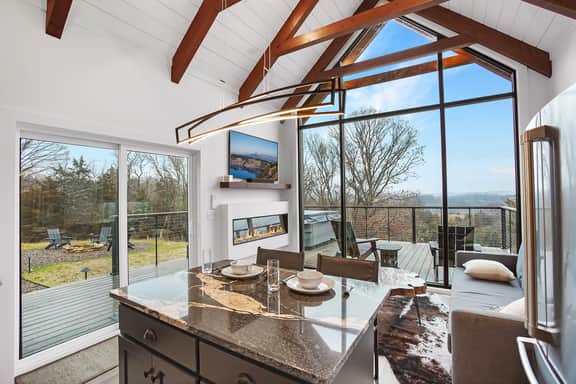Blue Ridge Mini Lux Retreat 1